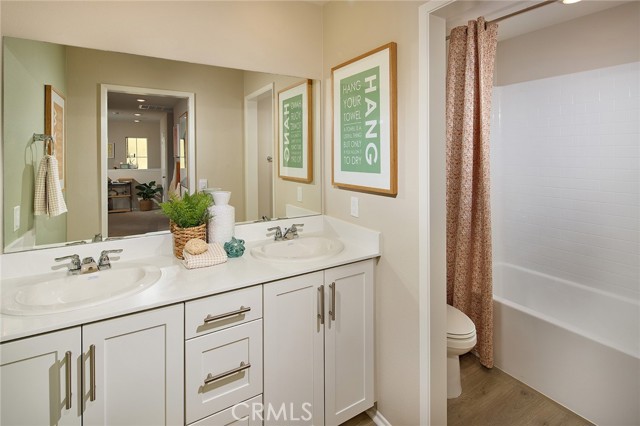 Detail Gallery Image 16 of 20 For 8217 Perada St, Jurupa Valley,  CA 92509 - 4 Beds | 3 Baths