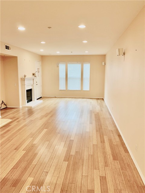 Detail Gallery Image 4 of 42 For 67 Reunion, Irvine,  CA 92603 - 3 Beds | 3 Baths