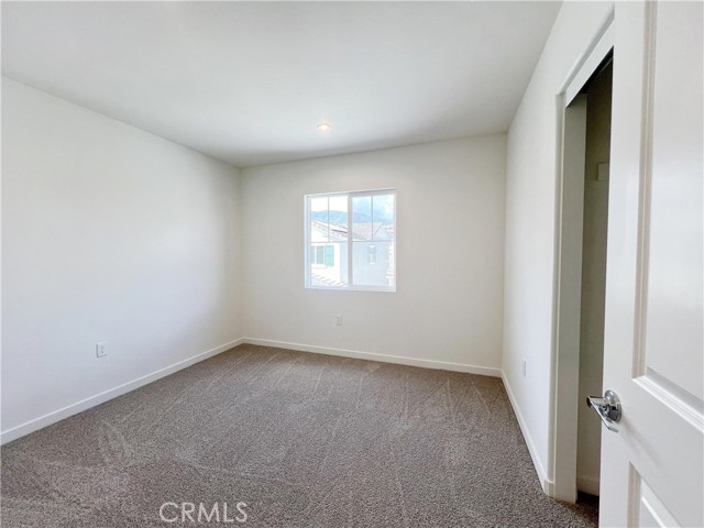 Detail Gallery Image 18 of 26 For 16067 Olivas Ln, Fontana,  CA 92336 - 4 Beds | 2/1 Baths