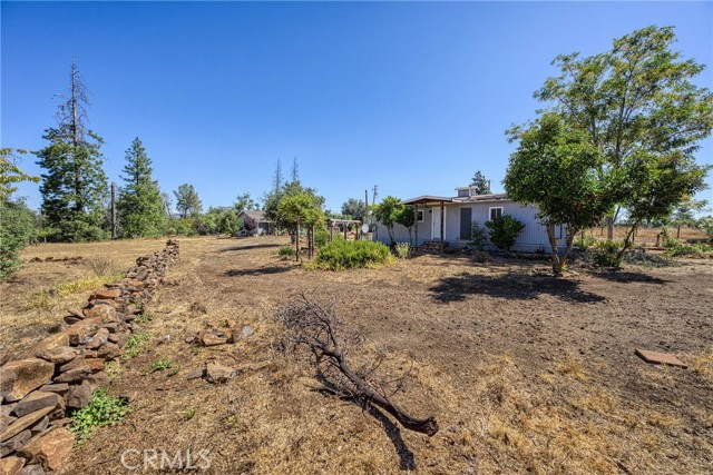 15000 Gray Pine Road, Lower Lake CA: https://media.crmls.org/medias/736b9759-5e1d-43ca-99e4-fc250197df67.jpg