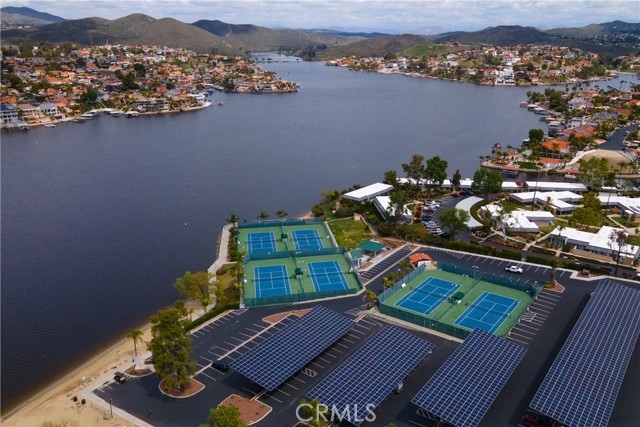 23849 Canyon Lake N Drive, Canyon Lake CA: https://media.crmls.org/medias/736bd0af-b9aa-424c-b90f-c54252e032ba.jpg