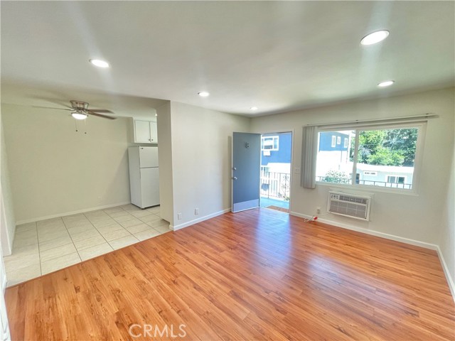 Detail Gallery Image 2 of 12 For 3123 Foothill Bld #08,  La Crescenta,  CA 91214 - 1 Beds | 1 Baths