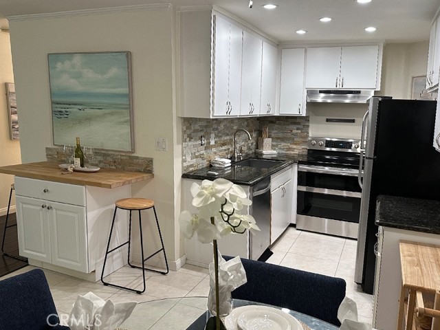 1108 Camino Real, Redondo Beach, California 90277, 2 Bedrooms Bedrooms, 0 ,2 BathroomsBathrooms,Residential,For Sale,Camino Real,0,SB26143514