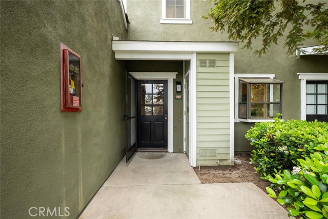 Image 34 of 38 For 700 Lake  111