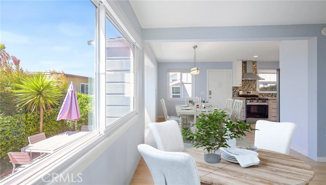 2955 Terry Road, Laguna Beach CA: https://media.crmls.org/medias/736e7440-dcdb-4fed-ad3c-8e76cdcd3d63.jpg