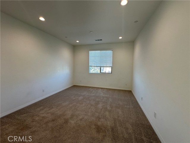 Detail Gallery Image 7 of 11 For 16134 Pasture, Chino,  CA 91708 - 4 Beds | 3 Baths