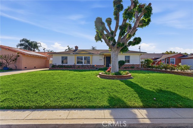 Detail Gallery Image 2 of 31 For 10406 Hasty, Downey,  CA 90241 - 4 Beds | 3 Baths