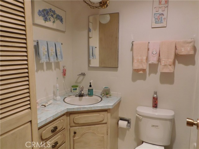 Detail Gallery Image 13 of 37 For 15178 Harbor Ln, Clearlake,  CA 95422 - 3 Beds | 2 Baths