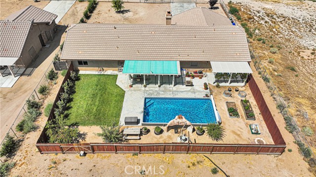 Detail Gallery Image 15 of 16 For 13611 El Rio Rd, Victorville,  CA 92392 - 4 Beds | 2 Baths