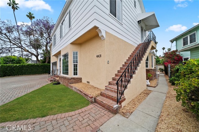 4431 Victoria Park Place, Los Angeles CA: https://media.crmls.org/medias/736f999a-c5cd-4b08-9497-5a6d0a0d61a0.jpg
