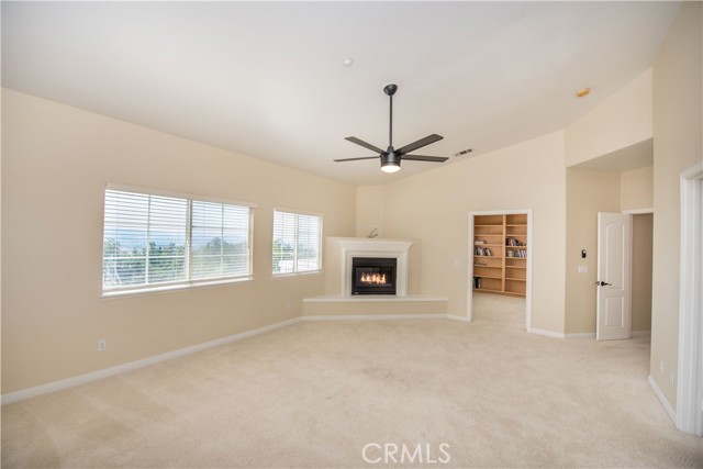28817 Terrace Drive, Highland CA: https://media.crmls.org/medias/736fd7ef-c033-48c4-85ed-7f5034b51710.jpg