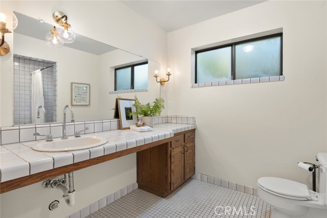 Detail Gallery Image 17 of 37 For 2390 Alamo Ave, Chico,  CA 95926 - 3 Beds | 3 Baths