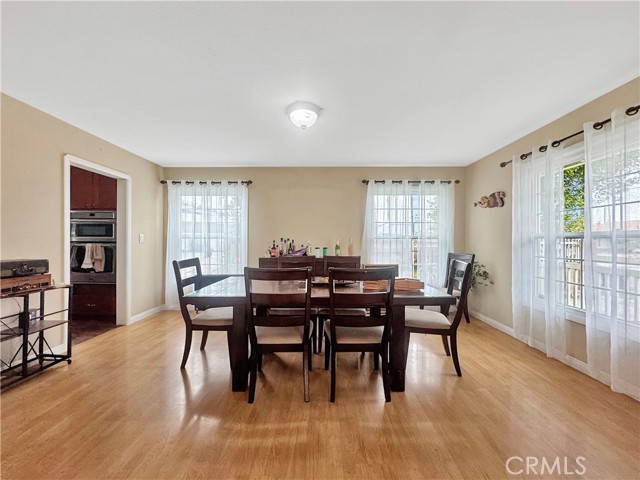 7736 Sugar Drive, Huntington Beach CA: https://media.crmls.org/medias/73704c43-cadd-458e-90df-267f02360e30.jpg