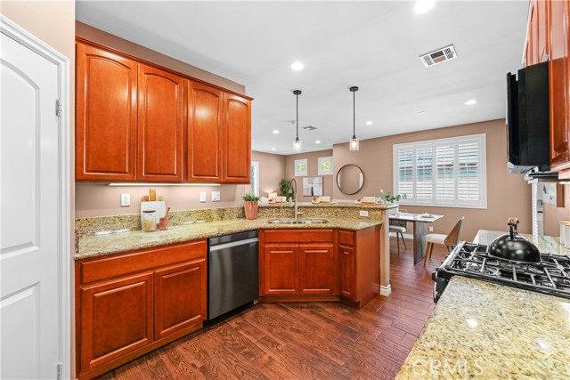 Image 11 of 33 For 8643 Belmont