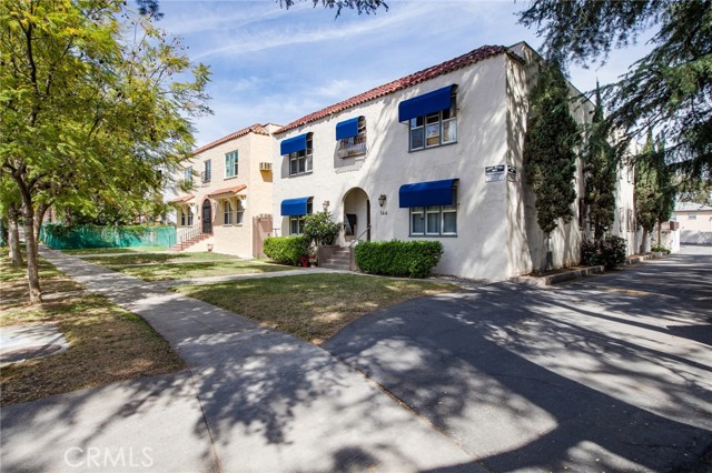 144 Carr Drive photo 3