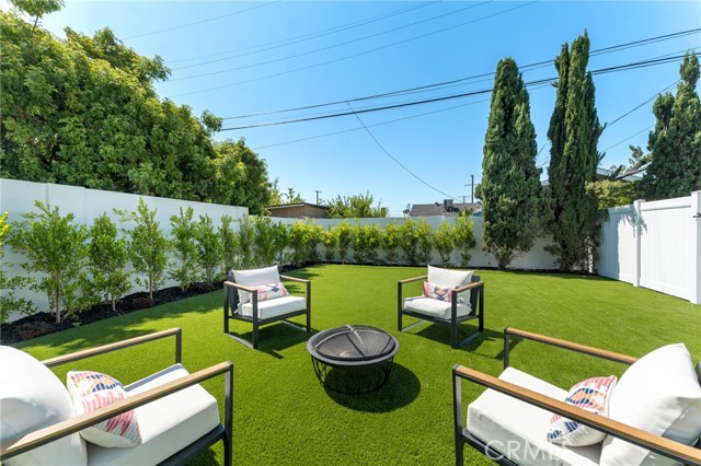 Detail Gallery Image 12 of 15 For 11912 Elkwood St, North Hollywood,  CA 91605 - 3 Beds | 2 Baths