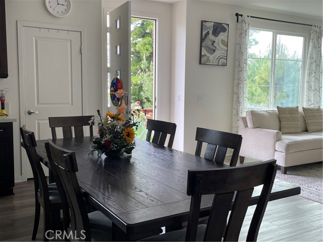 Detail Gallery Image 4 of 10 For 608 Cultivate, Irvine,  CA 92618 - 4 Beds | 2/2 Baths