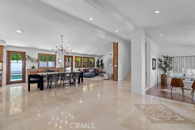 Detail Gallery Image 9 of 52 For 364 via Almar, Palos Verdes Estates,  CA 90274 - 5 Beds | 3/1 Baths