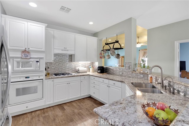 Detail Gallery Image 10 of 37 For 14077 Pearl, Hesperia,  CA 92344 - 3 Beds | 2 Baths