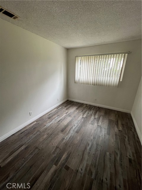 Detail Gallery Image 6 of 16 For 11764 Sutter Ave, Yucaipa,  CA 92399 - 5 Beds | 4 Baths
