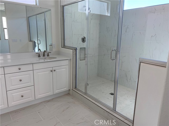 Detail Gallery Image 9 of 20 For 27410 Pioneer Ct, Valencia,  CA 91381 - 3 Beds | 3 Baths