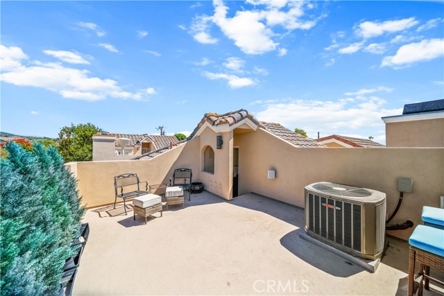 Detail Gallery Image 27 of 34 For 720 Marguerite Ave #1,  Corona Del Mar,  CA 92625 - 3 Beds | 2/1 Baths