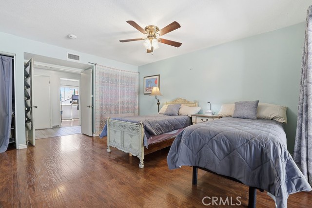 Detail Gallery Image 30 of 51 For 29223 Flowerpark Dr, Canyon Country,  CA 91387 - 3 Beds | 2 Baths