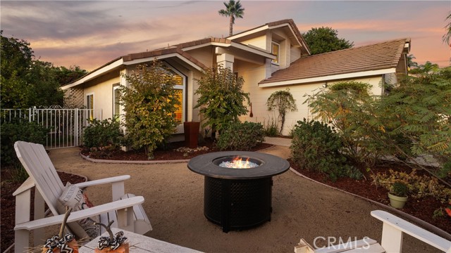 Detail Gallery Image 7 of 57 For 961 Clearwood Ave, Riverside,  CA 92506 - 4 Beds | 3 Baths