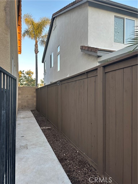 7297 Cobble Creek Drive, Eastvale CA: https://media.crmls.org/medias/737812e2-22b1-4800-851c-75c5f962f3d2.jpg