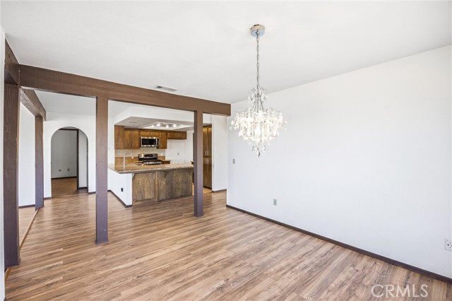 Detail Gallery Image 5 of 54 For 14250 Martin, Riverside,  CA 92503 - 3 Beds | 2 Baths