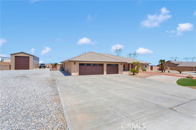 Detail Gallery Image 6 of 69 For 11844 Jenny St, Oak Hills,  CA 92344 - 4 Beds | 2/1 Baths