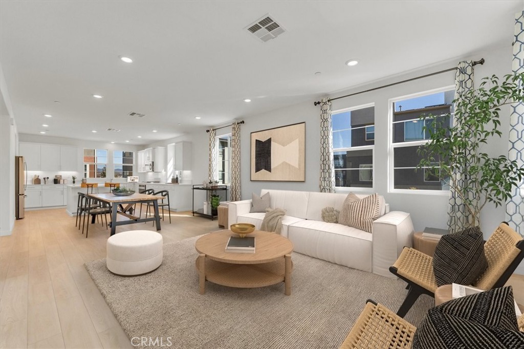 MLS #SR25259200 image #13