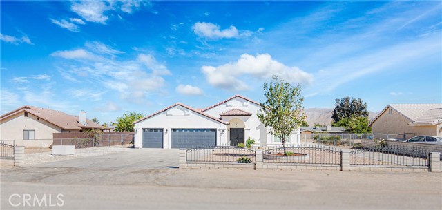 Detail Gallery Image 3 of 35 For 7467 Paisley Ave, Hesperia,  CA 92345 - 4 Beds | 2 Baths