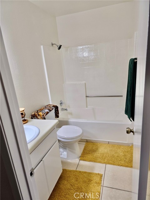 Detail Gallery Image 15 of 21 For 12430 Woodbridge, Garden Grove,  CA 92843 - 2 Beds | 2 Baths