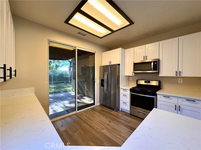 Detail Gallery Image 18 of 41 For 31898 Calle Ballentine, Temecula,  CA 92592 - 3 Beds | 2 Baths