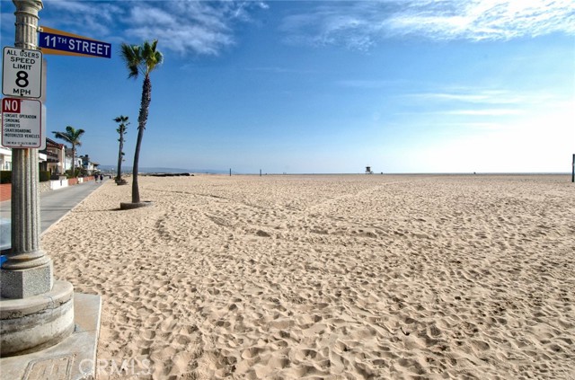 Detail Gallery Image 13 of 17 For 1045 W Balboa Blvd, Newport Beach,  CA 92661 - 3 Beds | 2/1 Baths