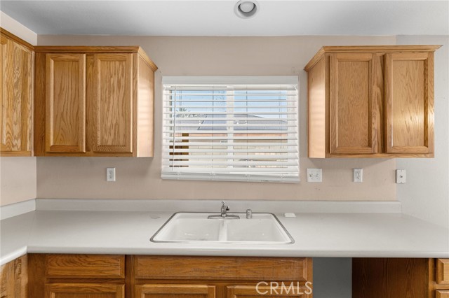 Detail Gallery Image 7 of 25 For 3817 Harris Rd, Bakersfield,  CA 93313 - 4 Beds | 2 Baths