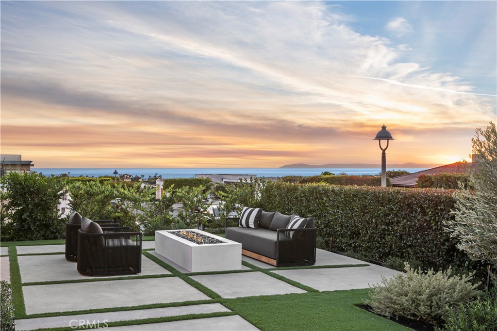 1120 White Sails Way