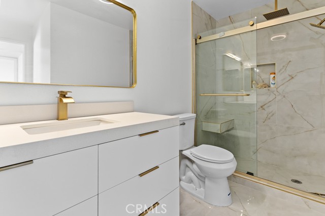 Detail Gallery Image 21 of 28 For 21921 Rimhurst Dr. #128-F,  Lake Forest,  CA 92630 - 2 Beds | 1 Baths