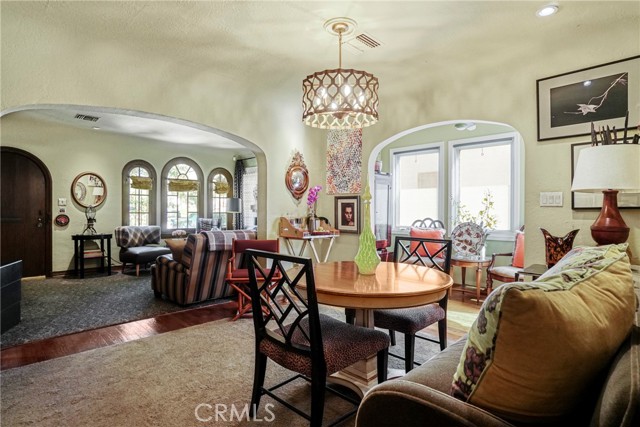 Detail Gallery Image 12 of 46 For 10754 Valley Spring, Studio City,  CA 91602 - 2 Beds | 2 Baths