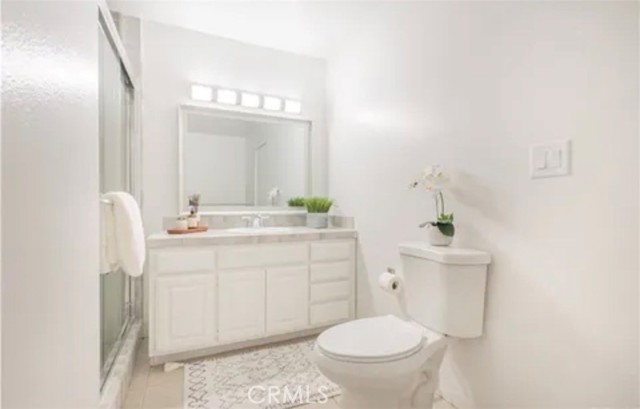 Front Image Thumbnail for CRPW26089659