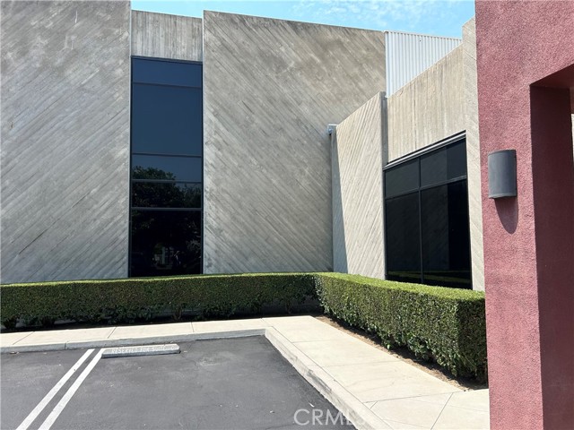 16811 Hale Avenue, Irvine, California 92606, ,Commercial Lease,For Rent,16811 Hale Avenue,CRGD24141309