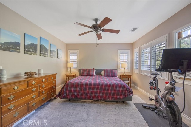 Detail Gallery Image 23 of 45 For 24137 Tango Dr, Valencia,  CA 91354 - 4 Beds | 3 Baths