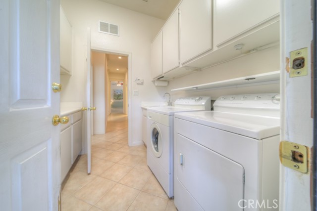 42133 Wagon Wheel Lane, Murrieta CA: https://media.crmls.org/medias/737bce33-f7f3-49d5-a5c2-e2e3dd967262.jpg