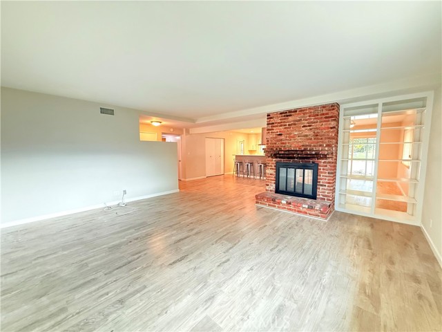 Detail Gallery Image 13 of 30 For 4916 Briggs, La Crescenta,  CA 91214 - 3 Beds | 2 Baths