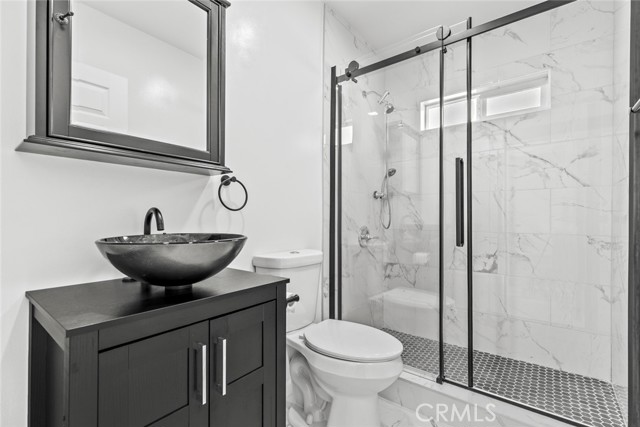 142 S Savannah Street, Los Angeles CA: https://media.crmls.org/medias/737e83c9-4794-4524-be3e-badcd83871a7.jpg