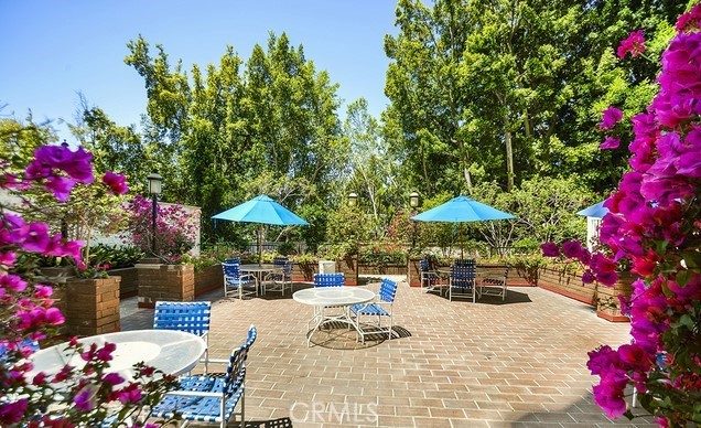 Detail Gallery Image 14 of 19 For 10535 Wilshire Bld #501,  Los Angeles,  CA 90024 - 2 Beds | 2 Baths