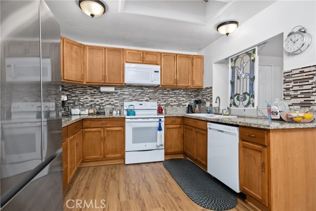 26095 Fairlane Drive, Menifee CA: https://media.crmls.org/medias/73824cd6-f6ac-4d31-bde8-c03bd864542d.jpg