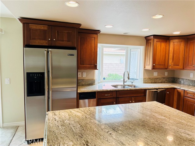 26051 Lawton Avenue, Loma Linda CA: https://media.crmls.org/medias/738291d6-323f-4130-b4b4-27a7f0b3b991.jpg