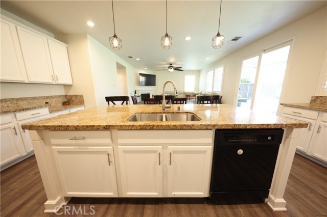 Detail Gallery Image 3 of 25 For 3848 Vine Maple, San Bernardino,  CA 92407 - 4 Beds | 2/1 Baths